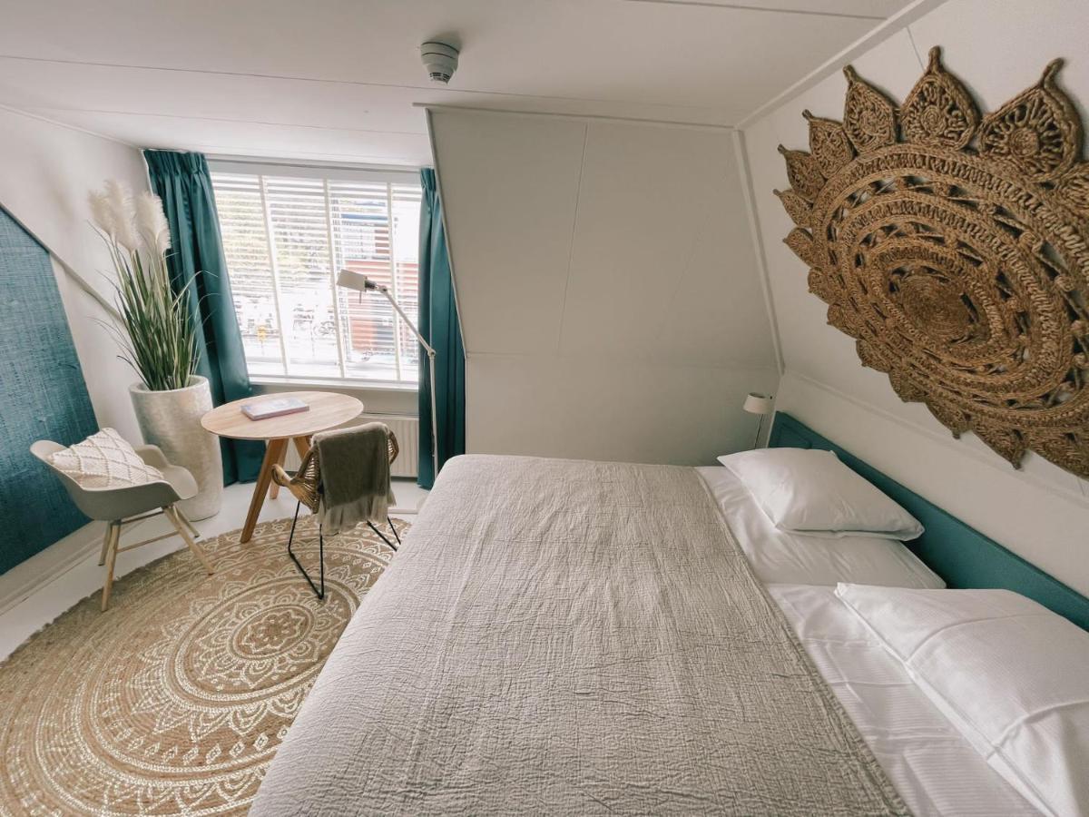 Hotel Liberte Schoorl Bagian luar foto