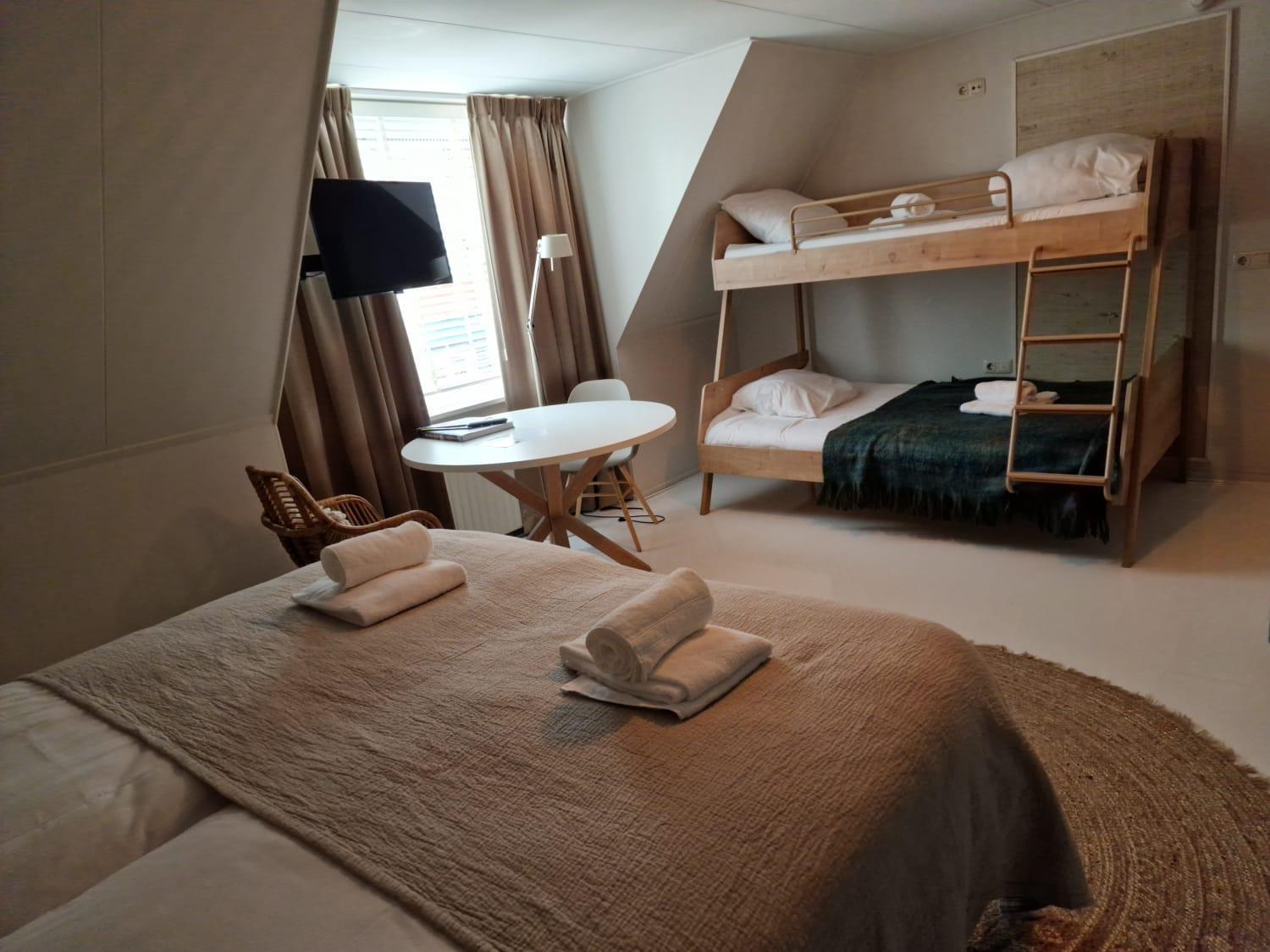 Hotel Liberte Schoorl Bagian luar foto